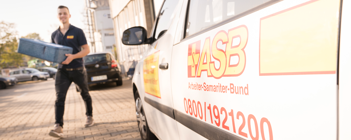 Mitarbeiter Fahrdienst und Menüservice (m/w/d), 1. Bild